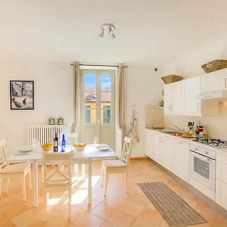 Casa Al Prato Apt. F Appartement Varenna