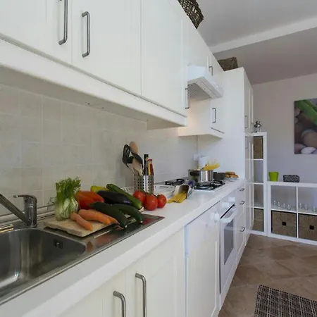 Casa Al Prato Apt. F فارينا