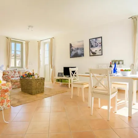 Apartment Casa Al Prato Apt. F *